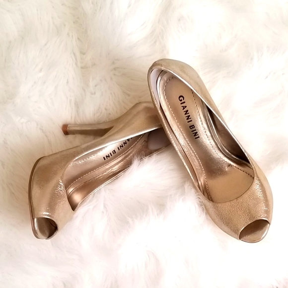 Gianni Bini Gold Metallic Open Toe Heels - Picture 5 of 9
